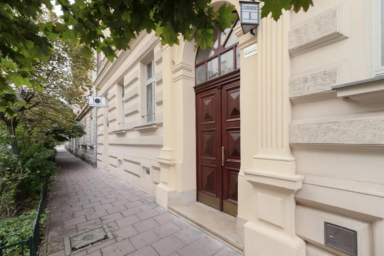Perla Starego Miasta Kamienica Czapskich By Noclegi Renters location